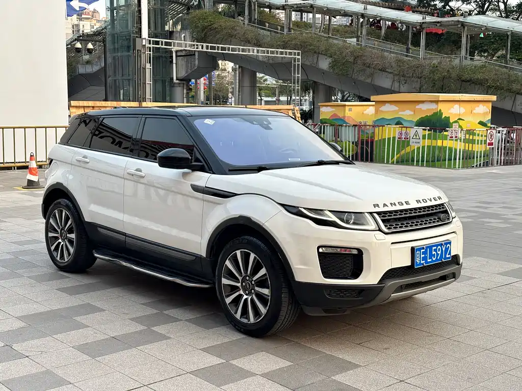Land Rover Evoque 2018 — фото 2