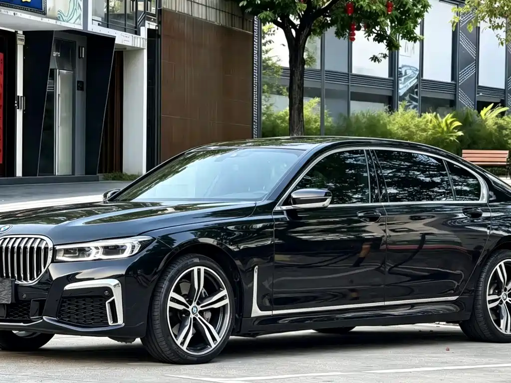 BMW 7 Series 2017 — фото 1