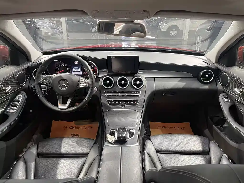 Mercedes-Benz C-Class 2018 — фото 12