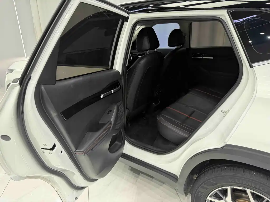 Kia KX3 2022 — фото 21
