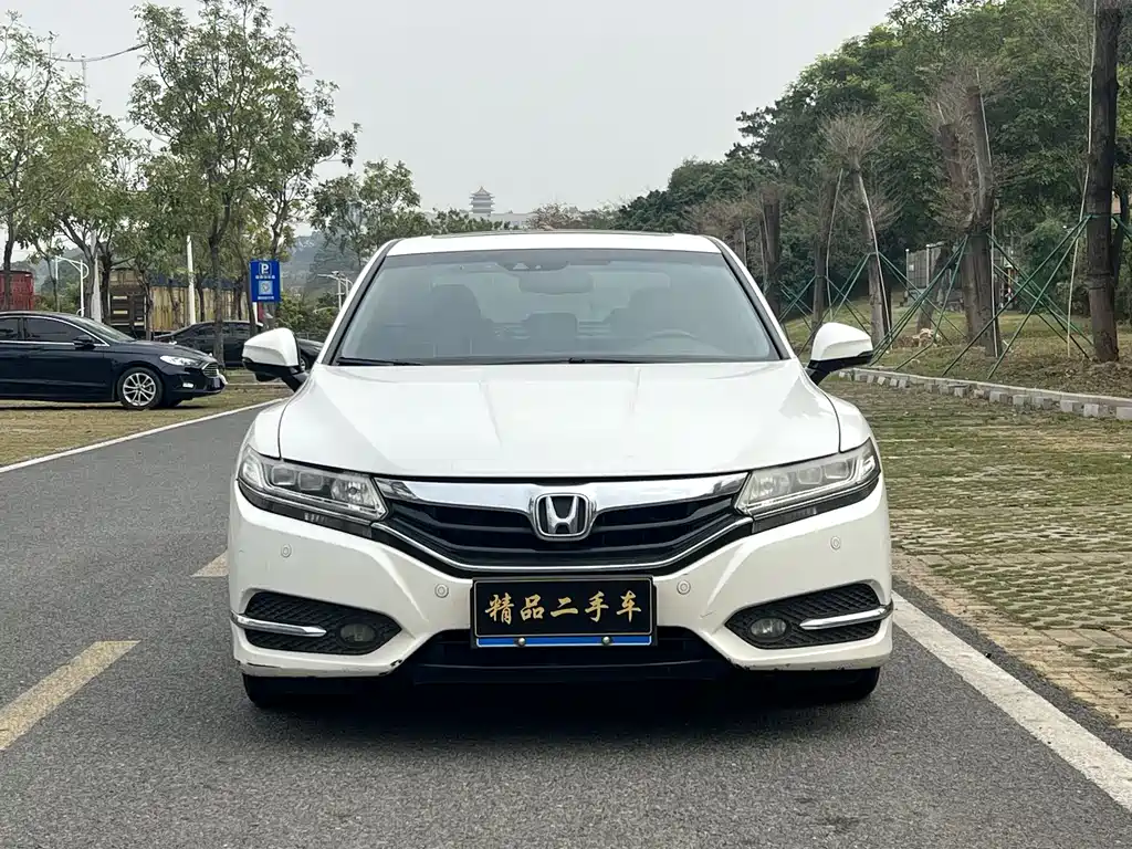 Honda Spirior 2016 — фото 3