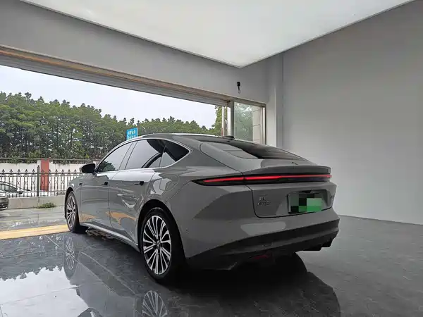 NIO ET5 2023
