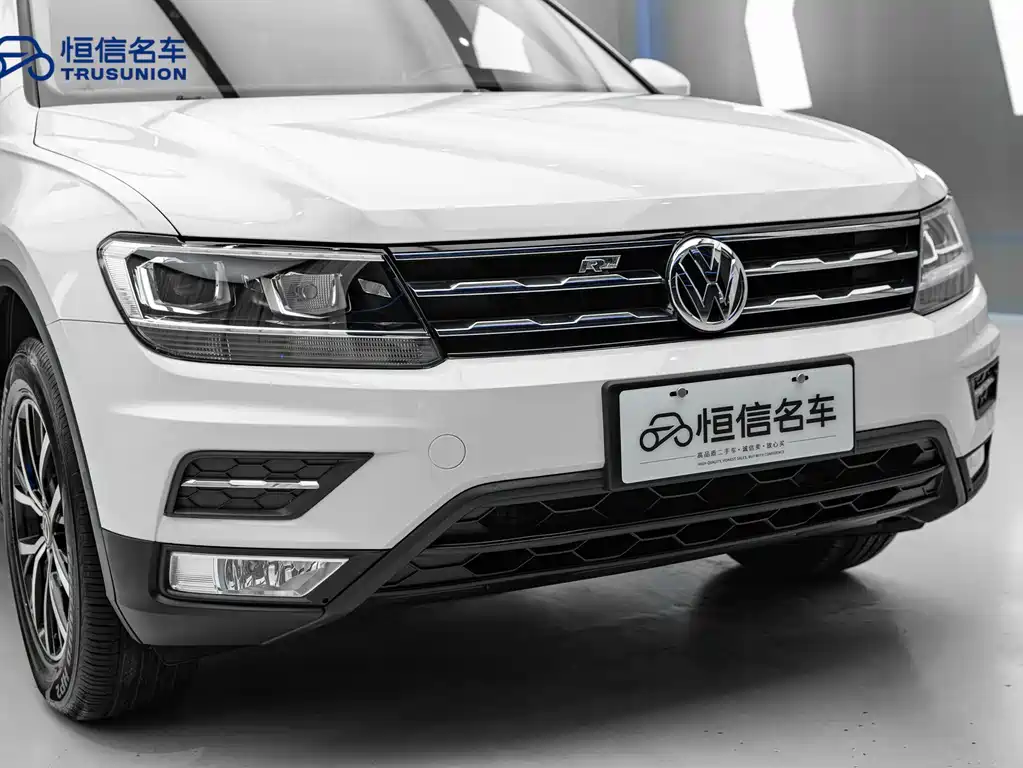 Volkswagen Tiguan L 2017 — фото 9