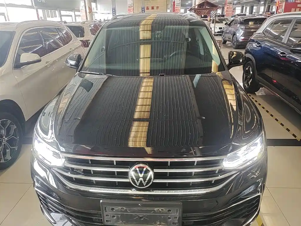 Volkswagen Tiguan L 2021 — фото 3