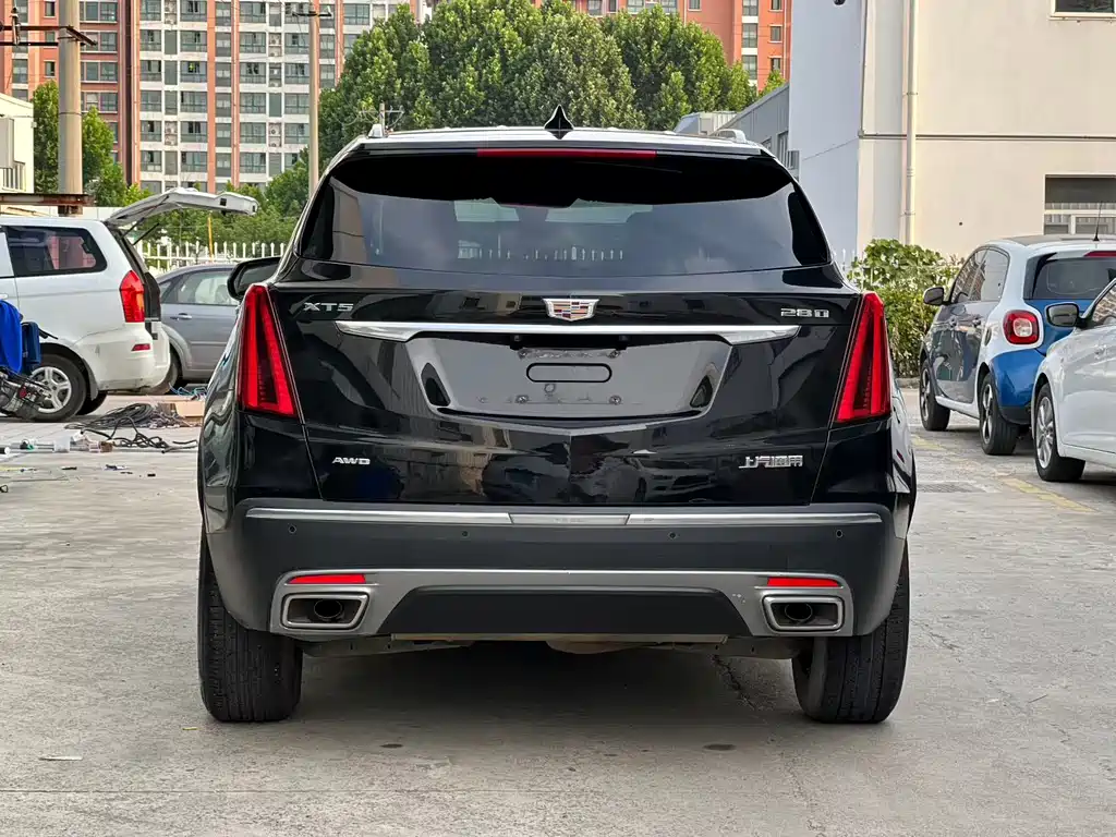 Cadillac XT5 2020 — фото 8