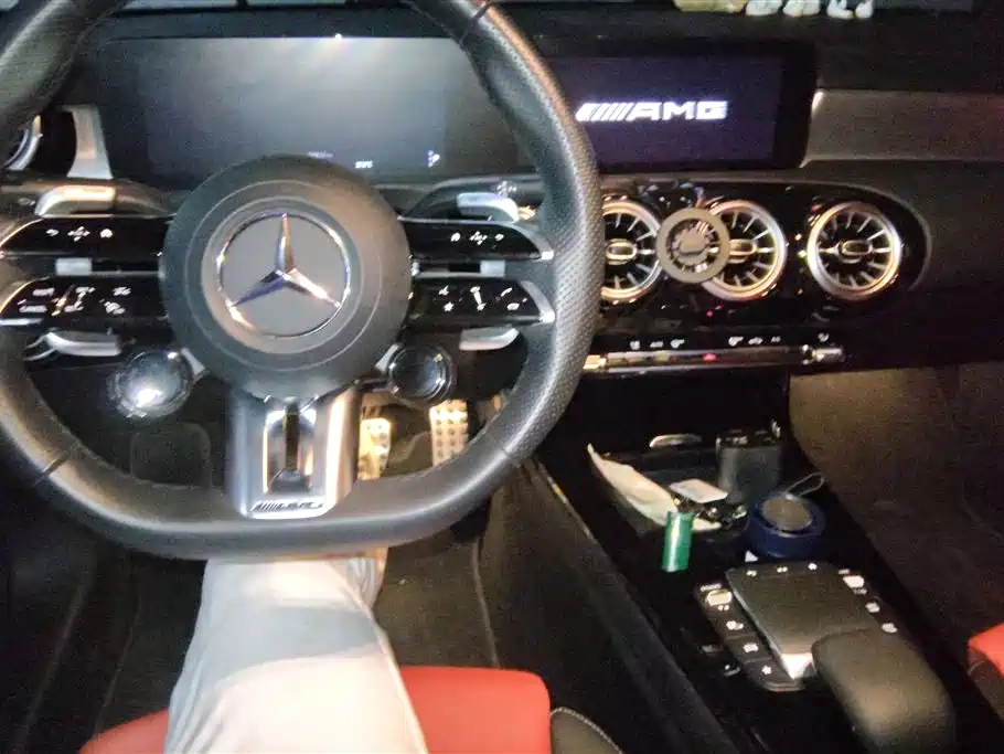 Mercedes-Benz A-Class AMG 2024 — фото 12