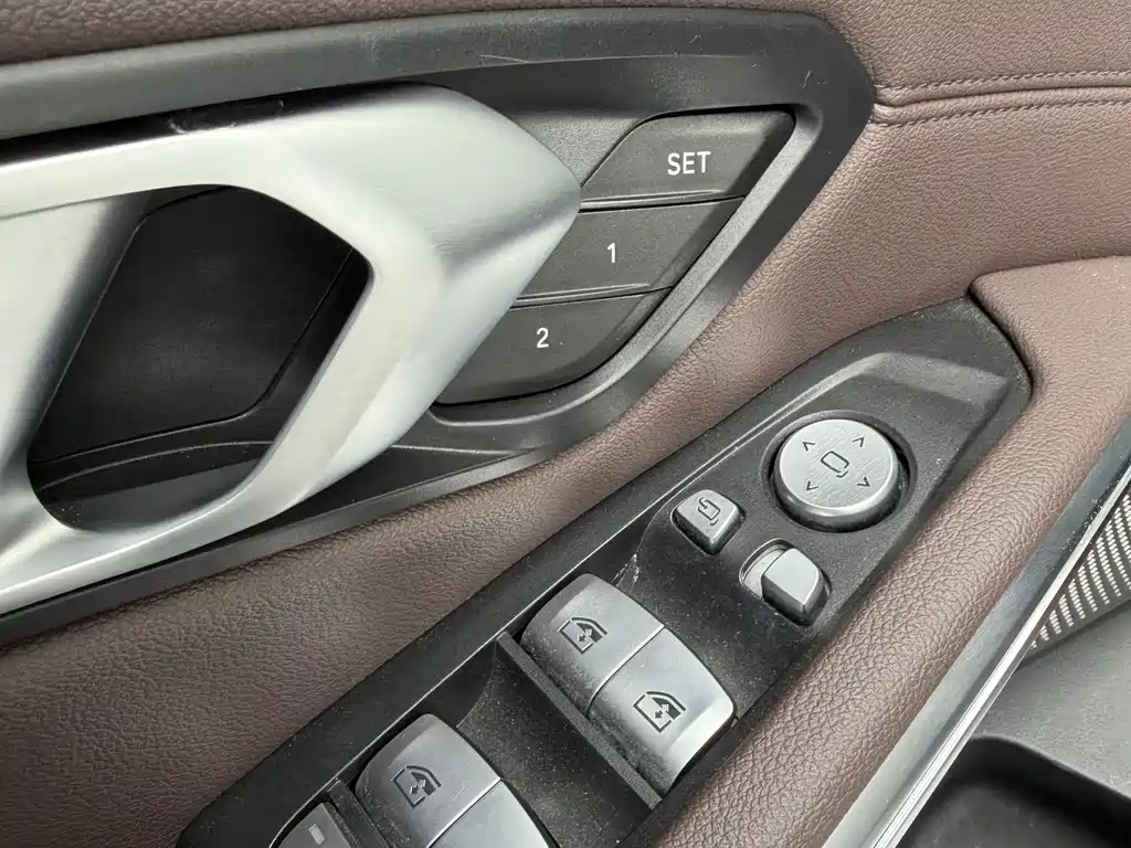 BMW 3 Series 2021 — фото 17