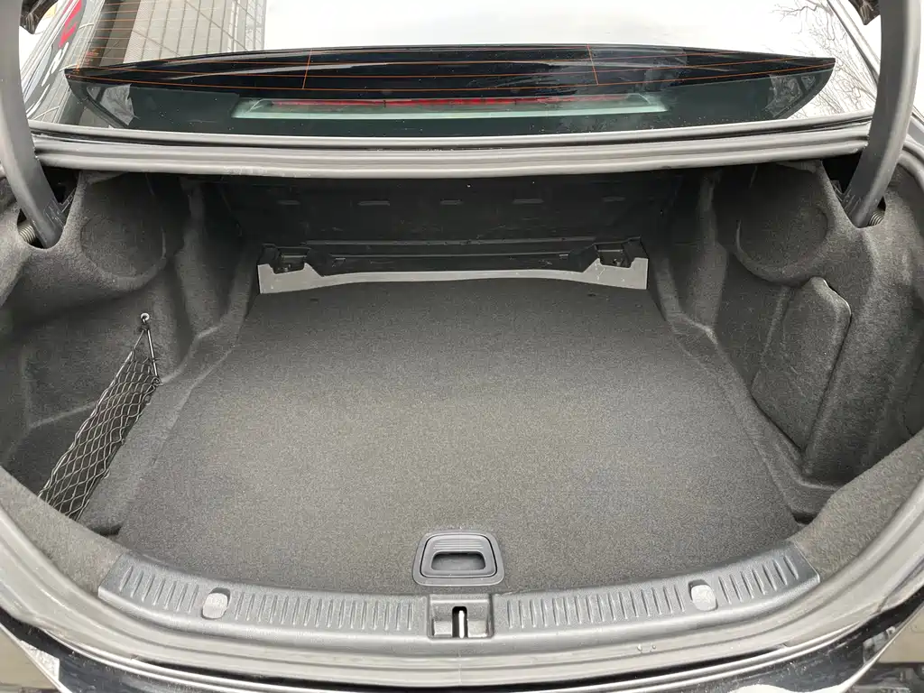 Mercedes-Benz E-Class 2021 — фото 12