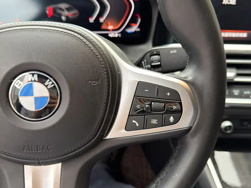BMW 3 Series 2021 — фото 10
