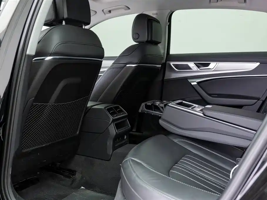Audi A6L 2023