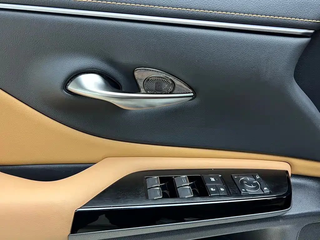 Lexus ES 2024 — фото 19