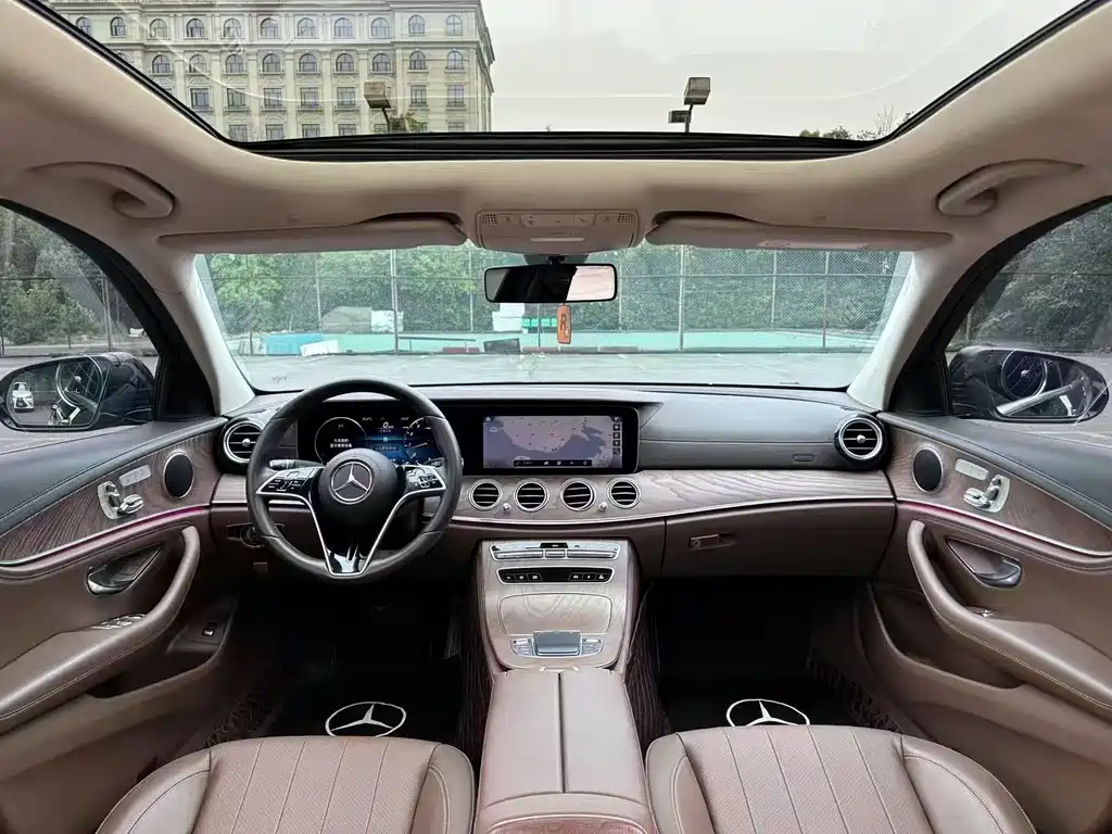 Mercedes-Benz E-Class 2023 — фото 14