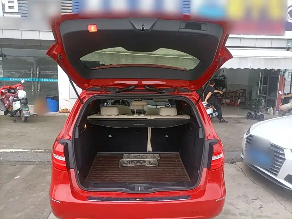 Mercedes-Benz B-Class 2014 — фото 19