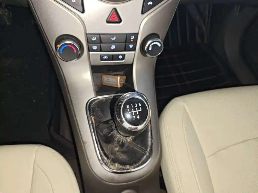 Chevrolet Cruze 2015 — фото 14