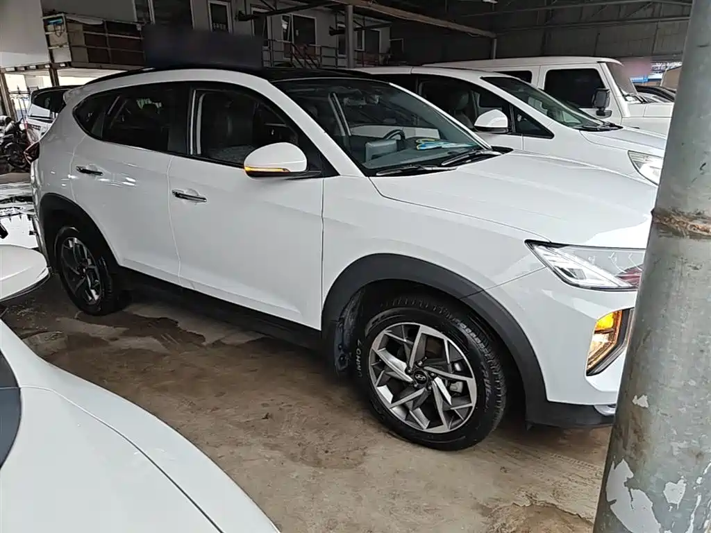 Hyundai Tucson 2020 — фото 4