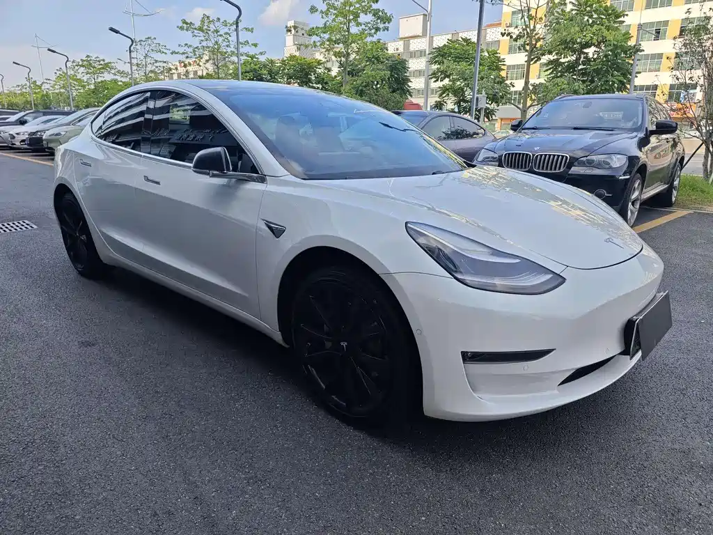 Tesla Model 3 2019 — фото 3