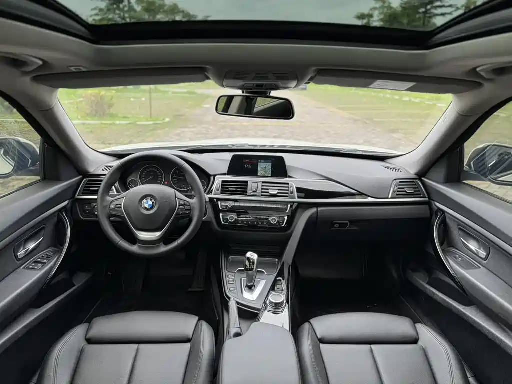 BMW 3 Series GT 2018 — фото 16