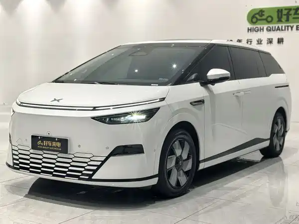 XPeng X9 2024