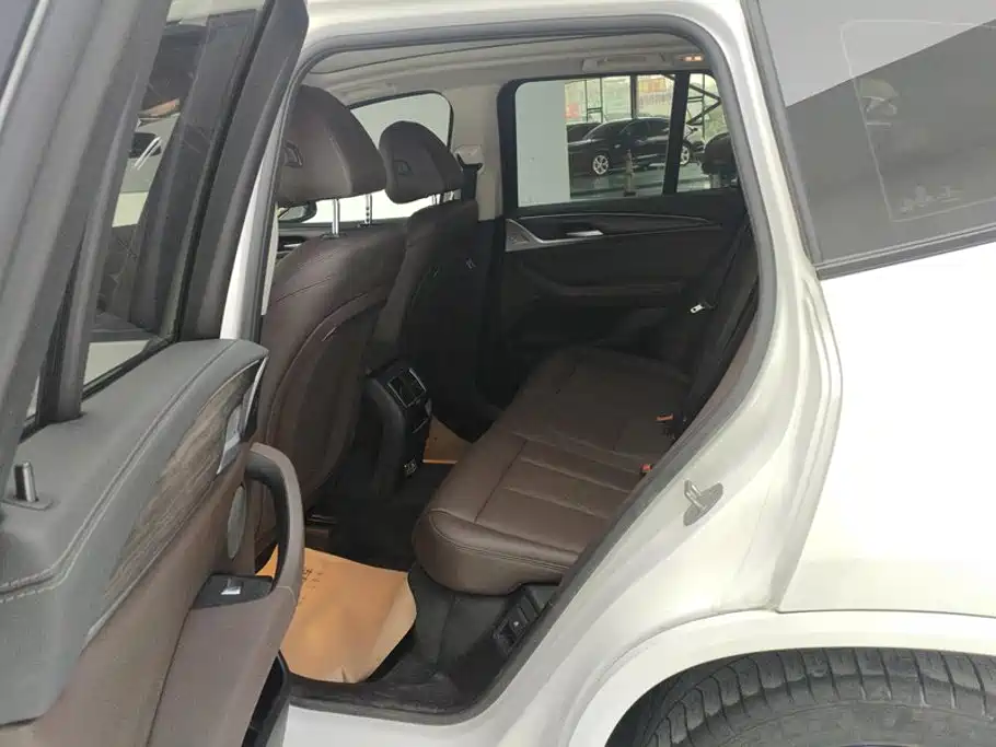 BMW X3 2022 — фото 11