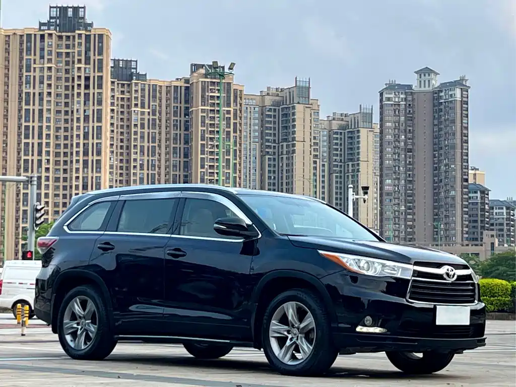 Toyota Highlander 2016 — фото 3