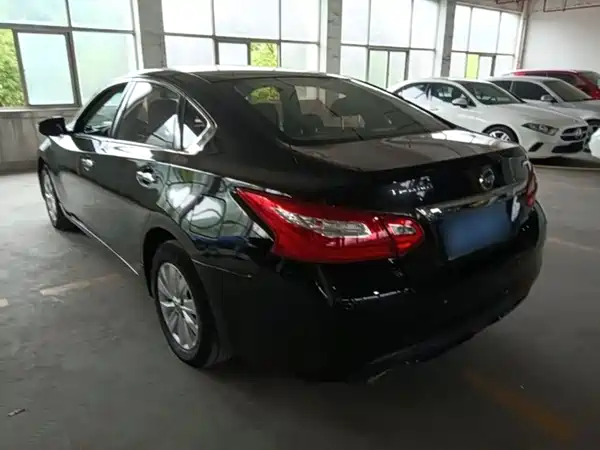Nissan Teana 2018