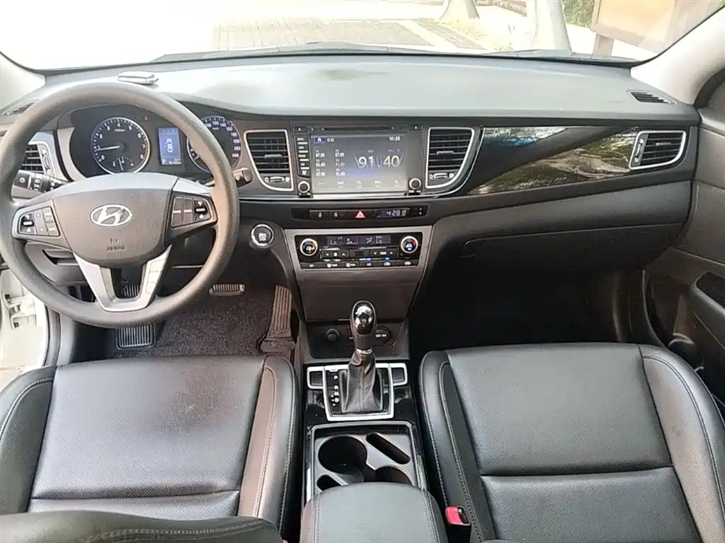 Hyundai Mistra 2015 — фото 10