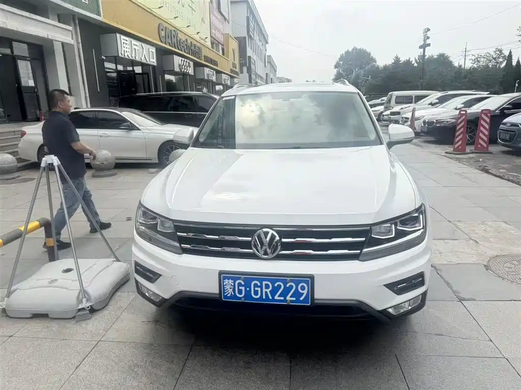 Volkswagen Tiguan L 2019 — фото 4