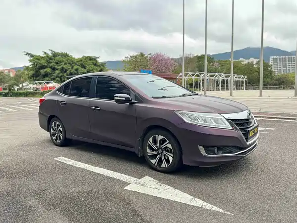 Honda Crider 2016