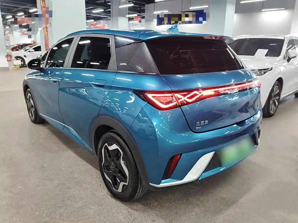 BYD Dolphin 2023