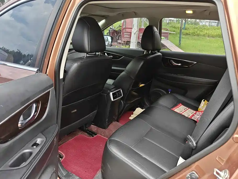 Nissan X-Trail 2015 — фото 11