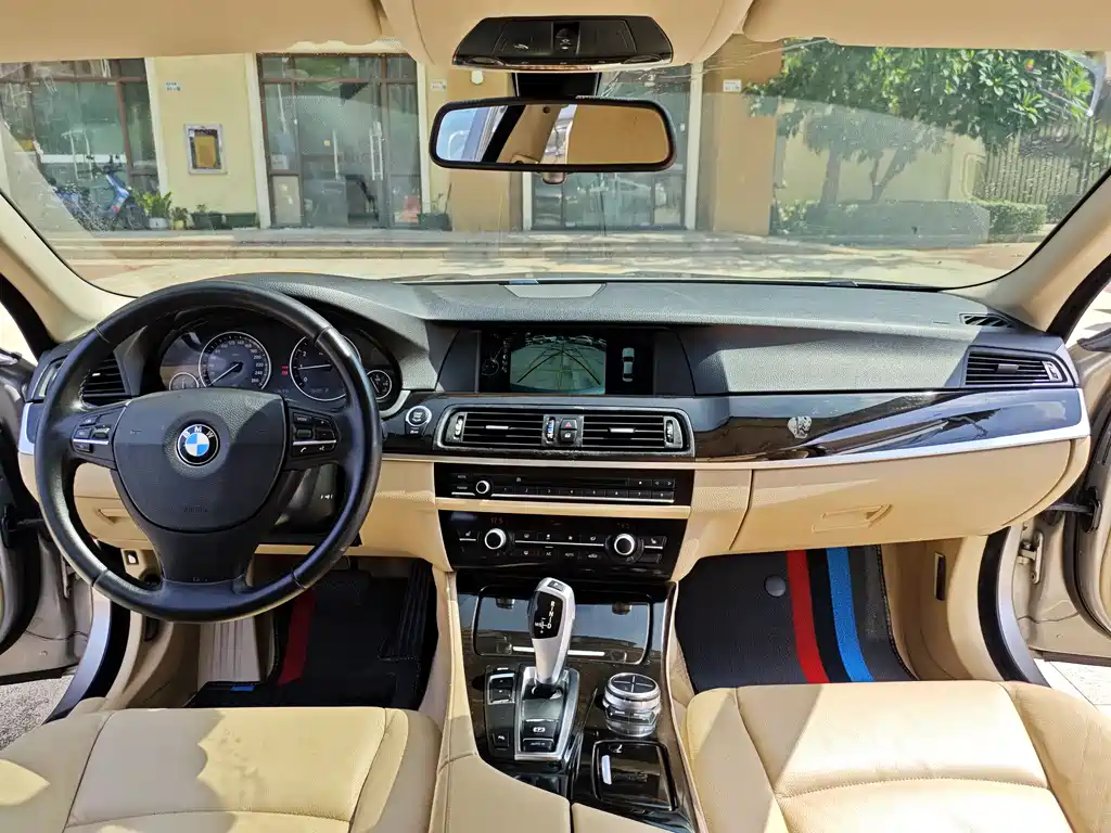 BMW 5 Series 2013 — фото 8