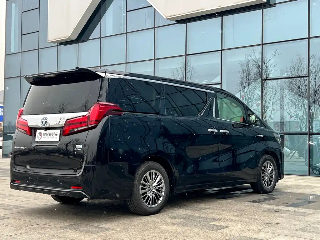 Toyota Alphard 2020 — фото 5
