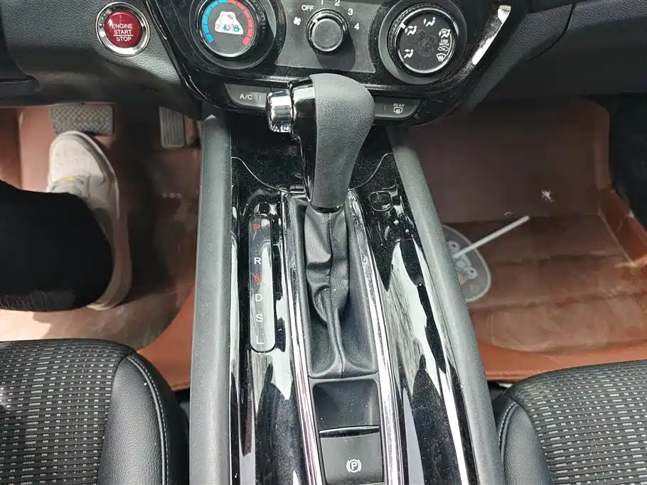 Honda Vezel 2018 — фото 16