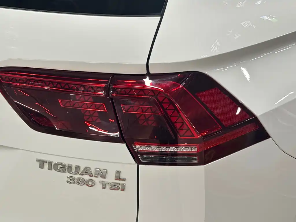 Volkswagen Tiguan L 2019 — фото 13