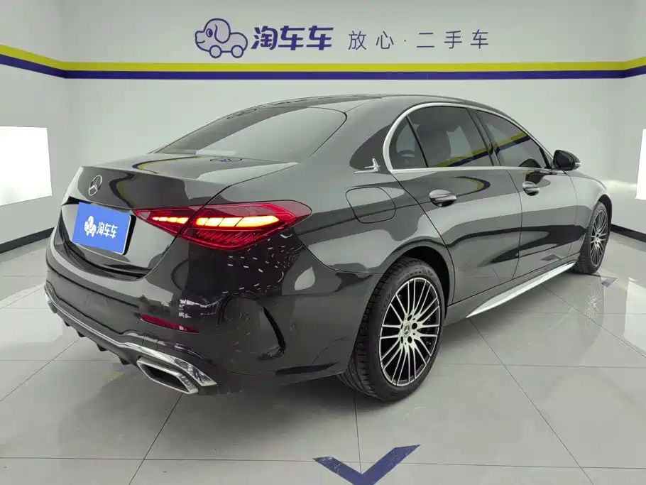 Mercedes-Benz C-Class 2024