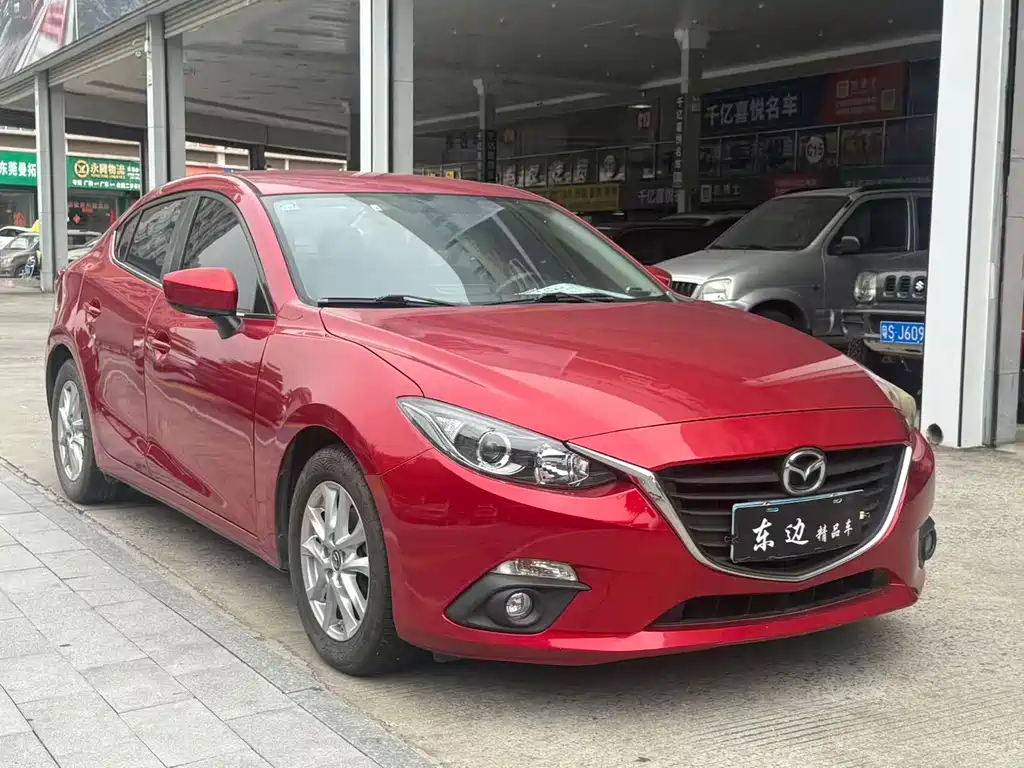 Mazda 3 Axela 2016 — фото 15