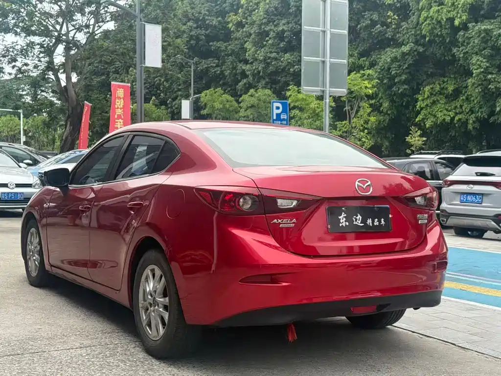 Mazda 3 Axela 2016 — фото 3