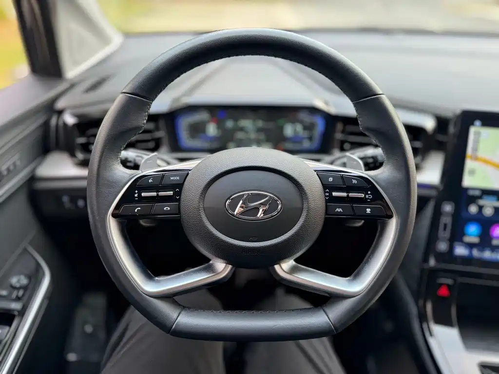 Hyundai Custo 2022 — фото 13