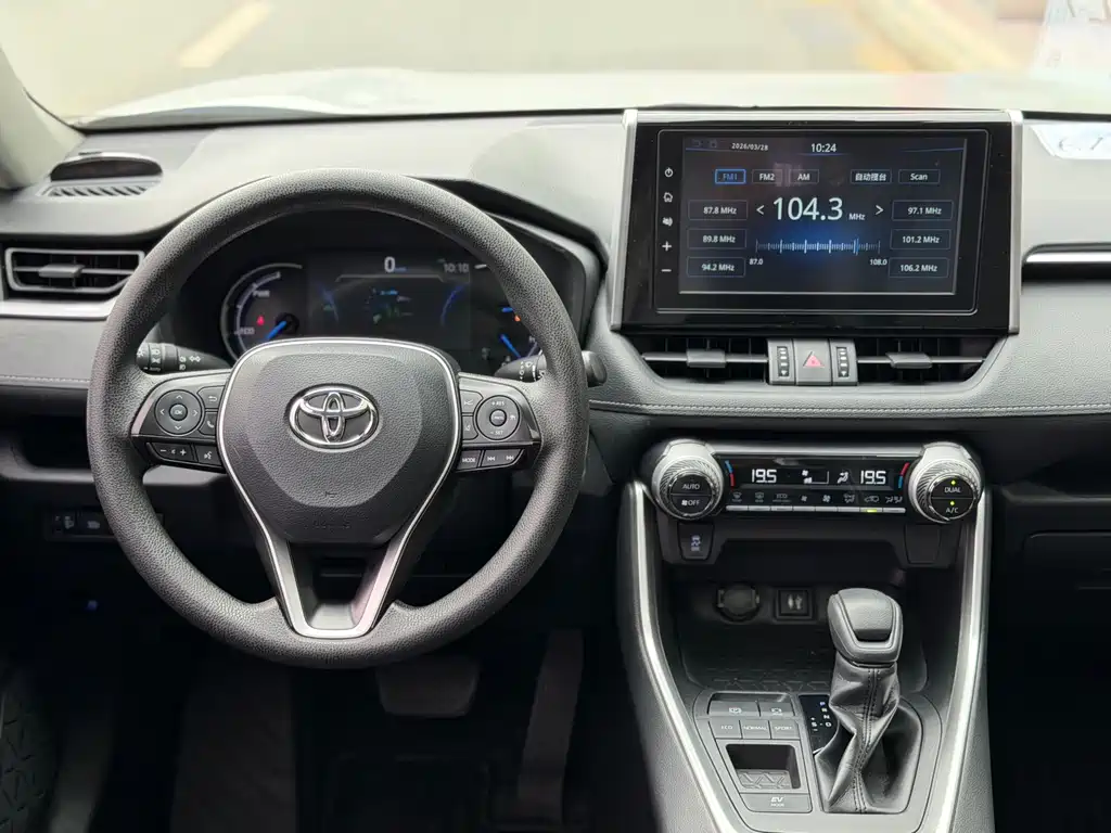Toyota RAV4 2020 — фото 11