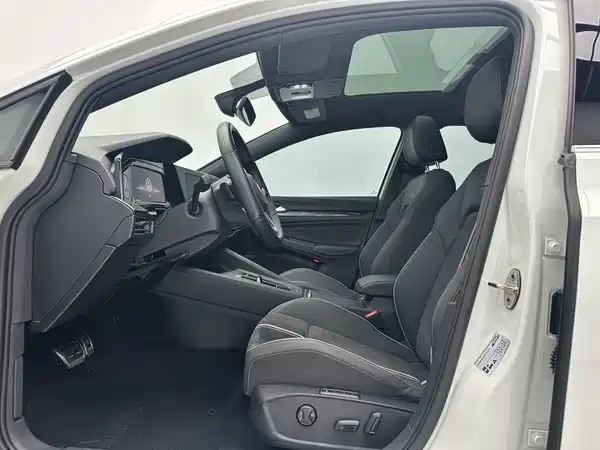Volkswagen Golf 2022