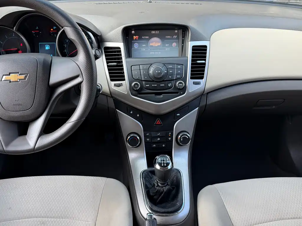 Chevrolet Cruze 2015 — фото 11
