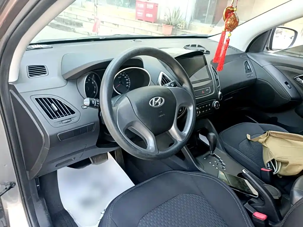 Hyundai ix35 2016 — фото 10