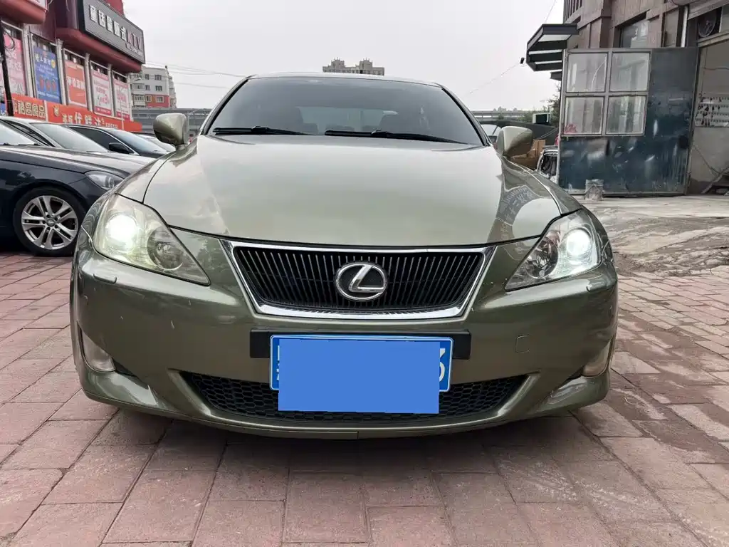 Lexus IS 2008
