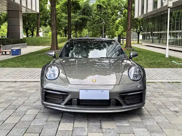 Porsche 911 2023