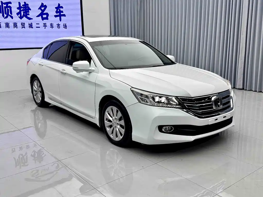 Honda Accord 2014 — фото 3