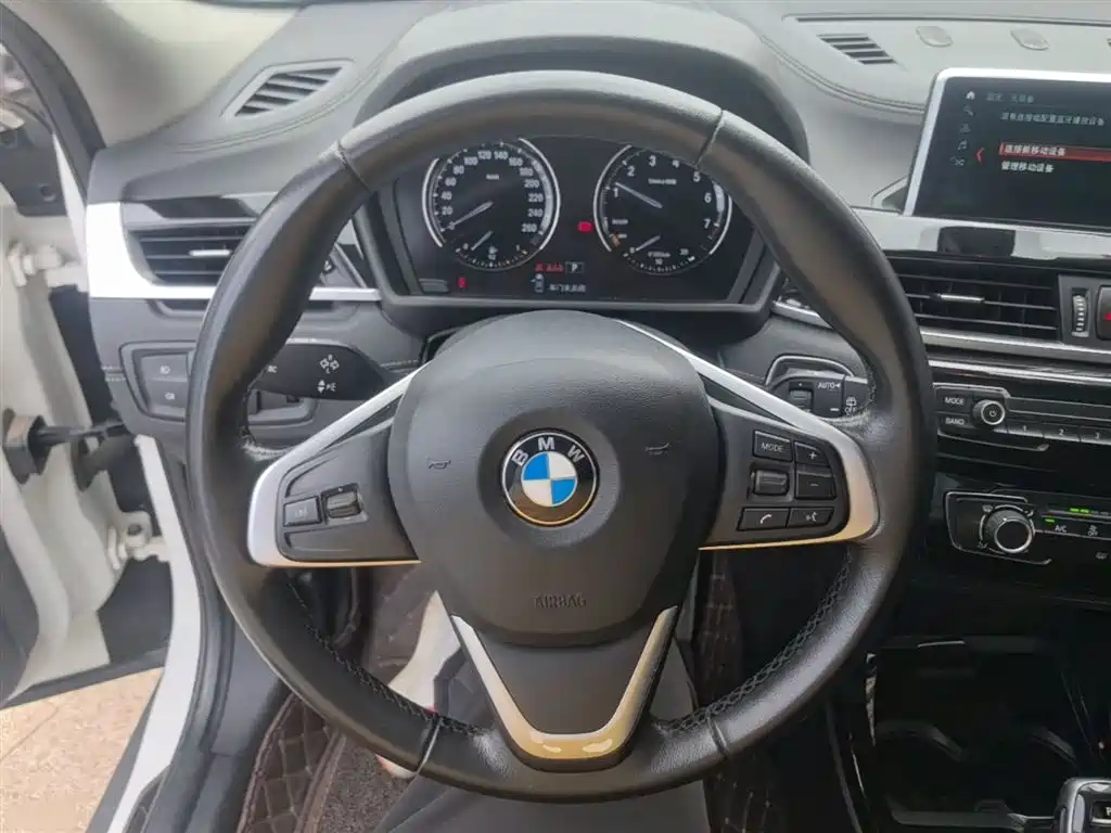 BMW X2 2019 — фото 11