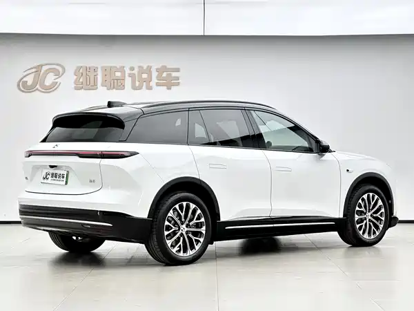 NIO ES6 2025