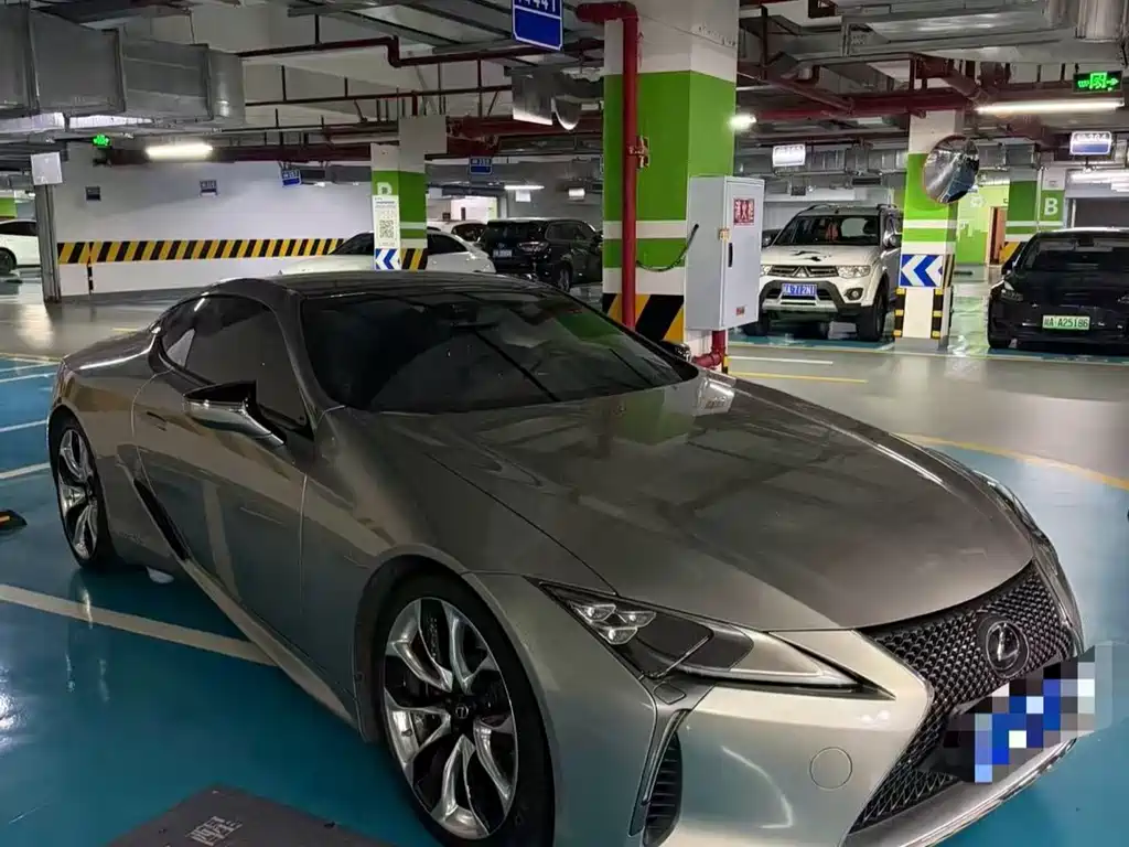 Lexus LC 2018 — фото 3