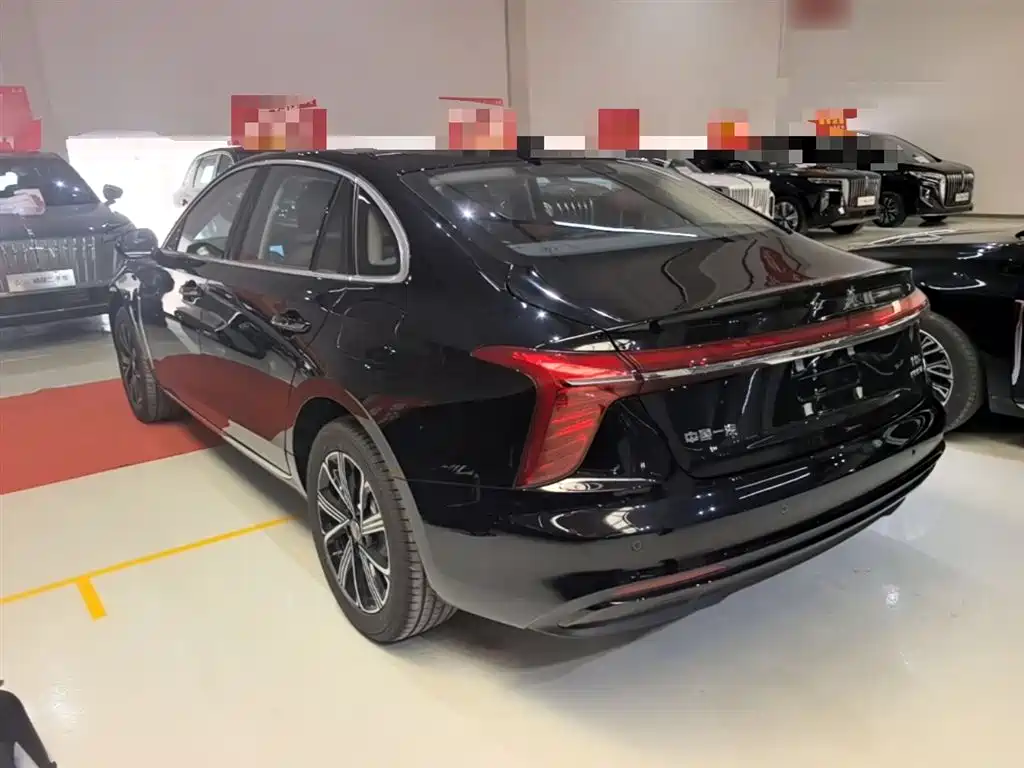Hongqi H5 PHEV 2026 — фото 5