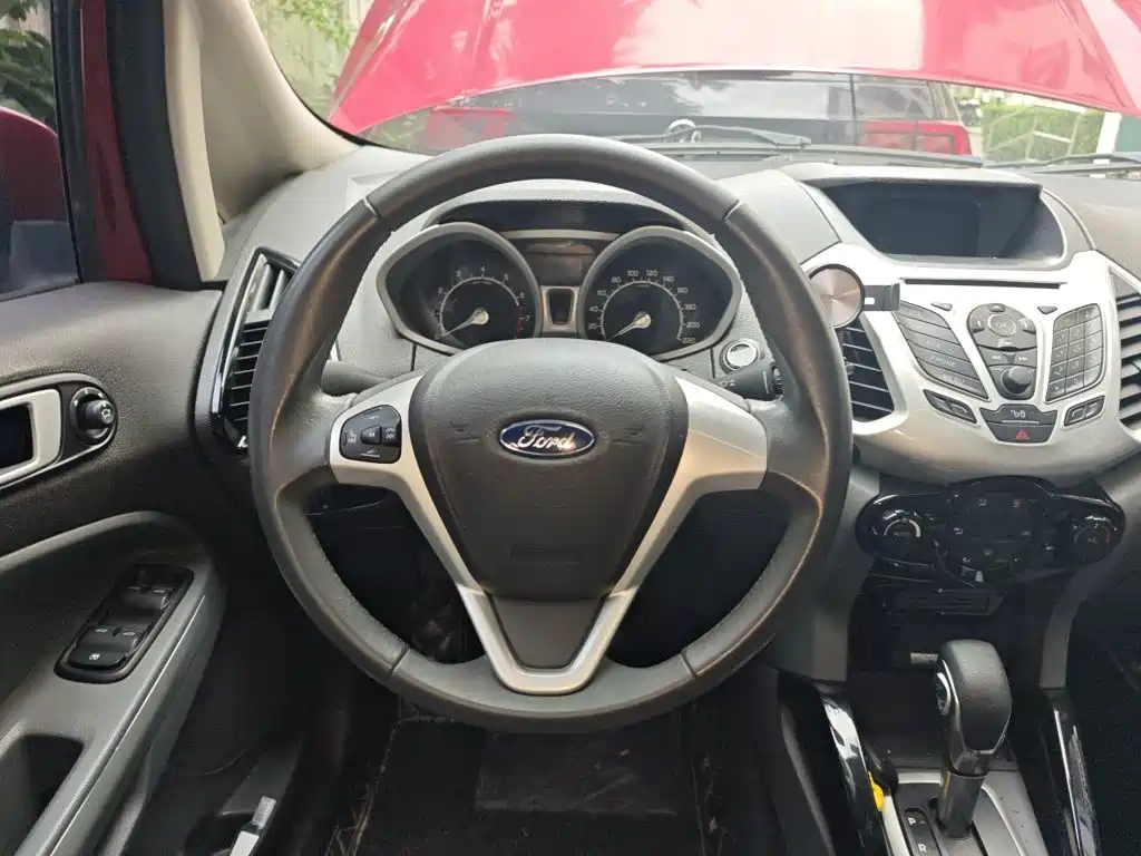 Ford EcoSport 2015 — фото 3